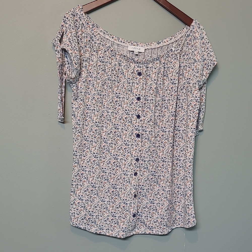 Floral Off-Shoulder Blouse in Blue